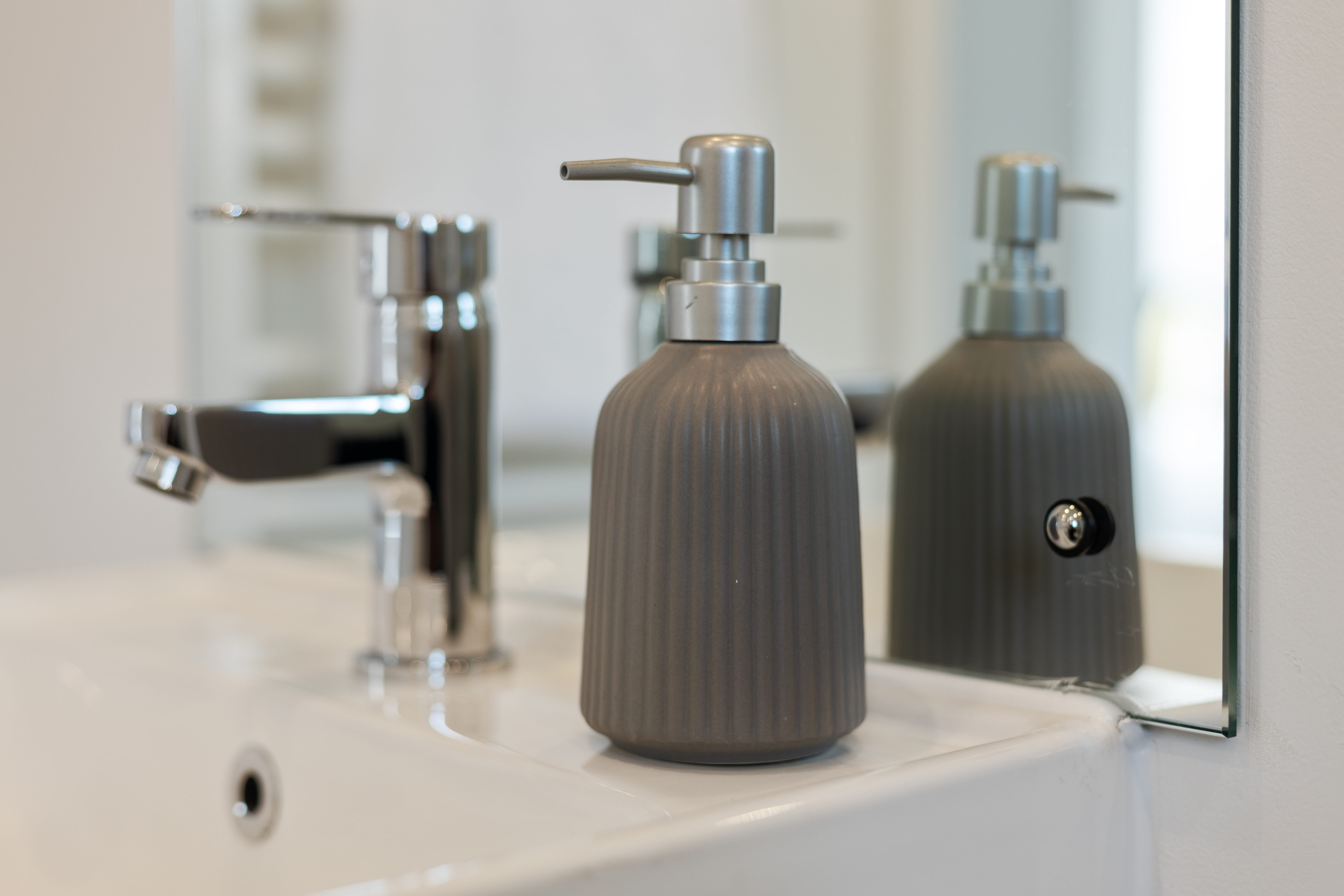 Bathroom gallery image